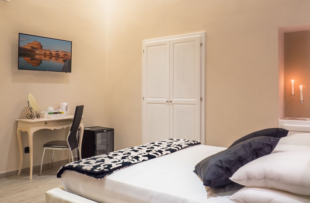 Operà Suites Roma — Hotel rooms in Rome, Lazio