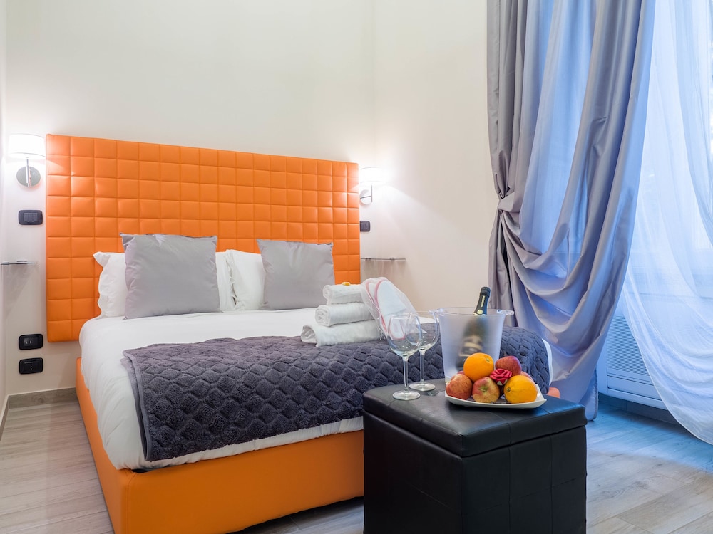 Operà Suites Roma — Hotel rooms in Rome, Lazio