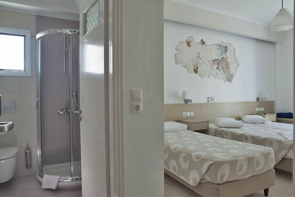 Hippocampus Hotel — Hotel rooms in Kamari, South Aegean
