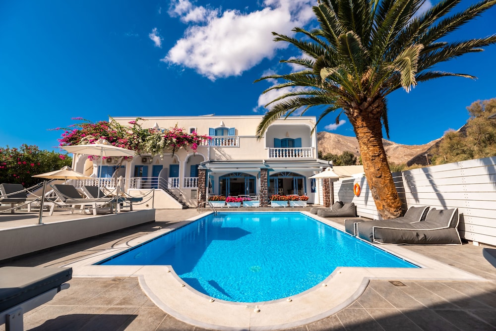 Stelios Place — Main photo in Perissa, South Aegean
