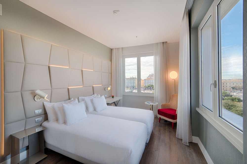 NH Collection Roma Palazzo Cinquecento — Hotel rooms in Rome, Lazio