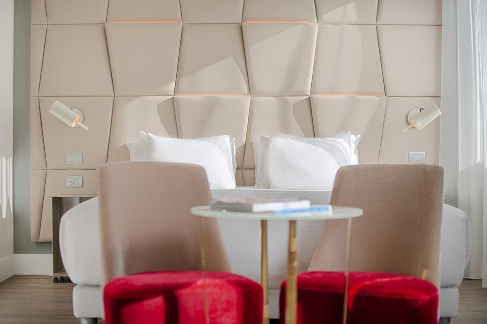 NH Collection Roma Palazzo Cinquecento — Hotel rooms in Rome, Lazio