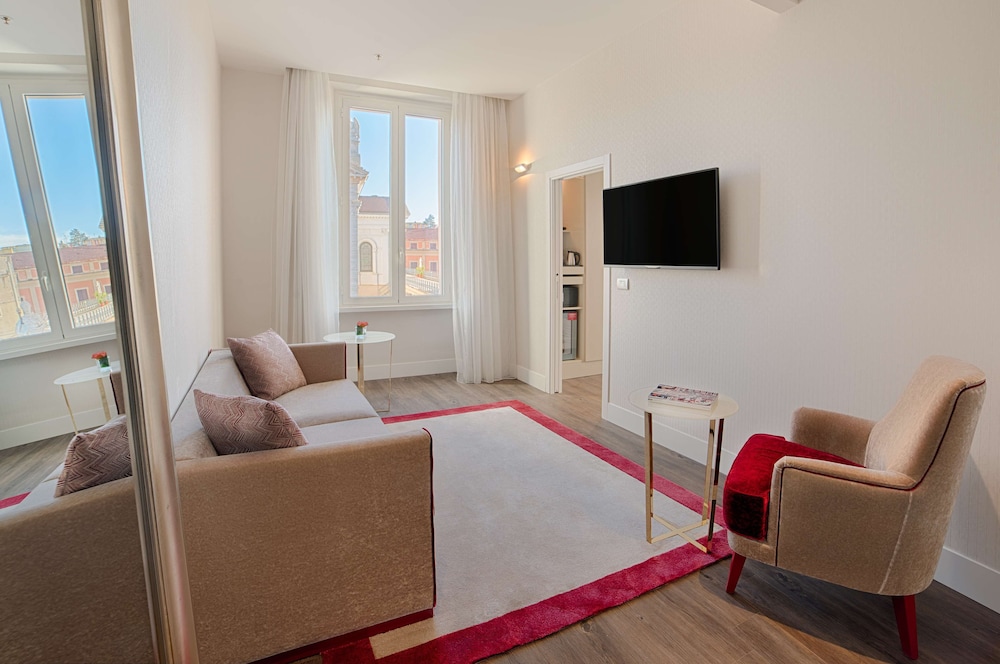 NH Collection Roma Palazzo Cinquecento — Hotel rooms in Rome, Lazio