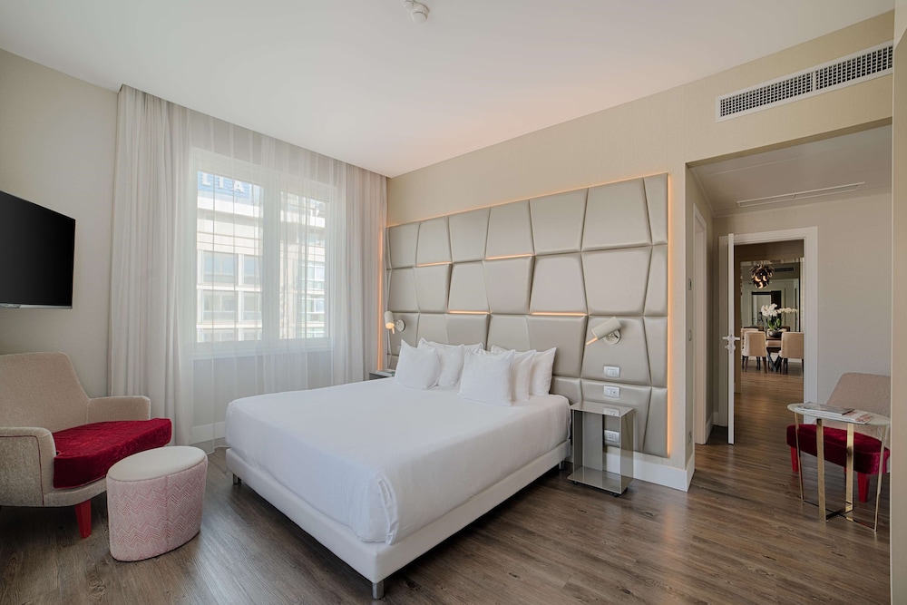NH Collection Roma Palazzo Cinquecento — Hotel rooms in Rome, Lazio