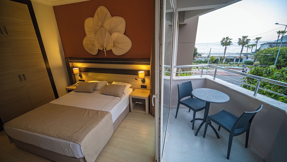 Heritage by Cimen Hotel — Hotel rooms in Alanya