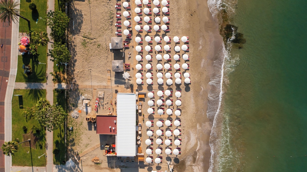 Heritage by Cimen Hotel — Beach in Alanya