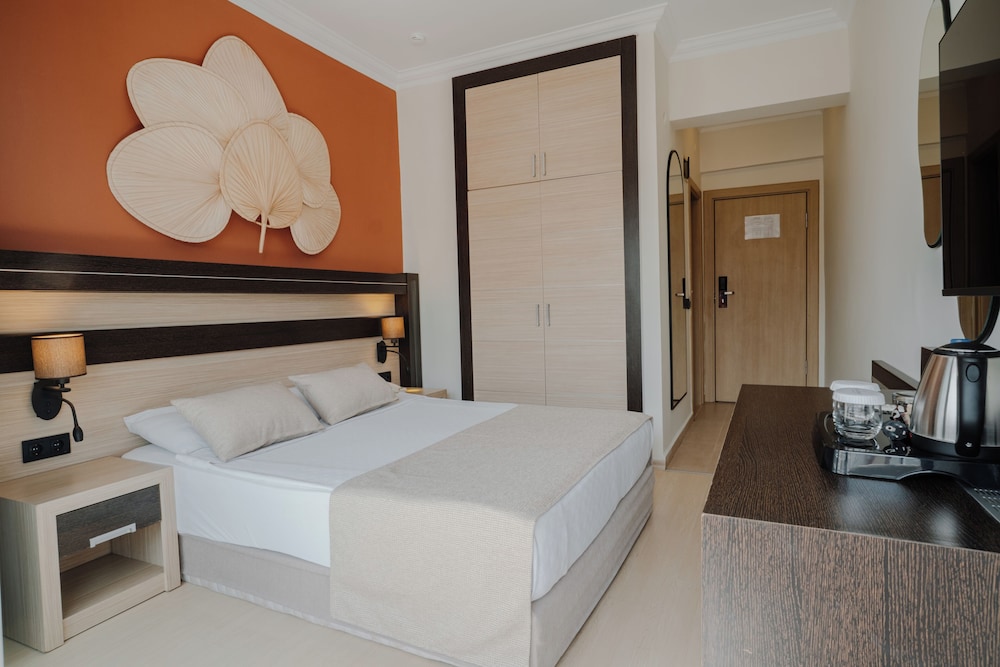 Heritage by Cimen Hotel — Hotel rooms in Alanya