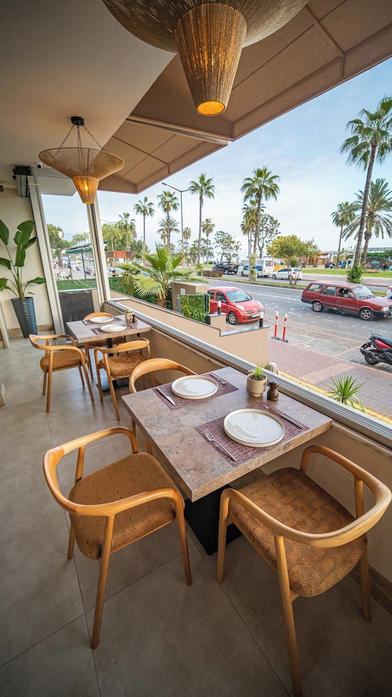 Heritage by Cimen Hotel — Restaurant & bars in Alanya