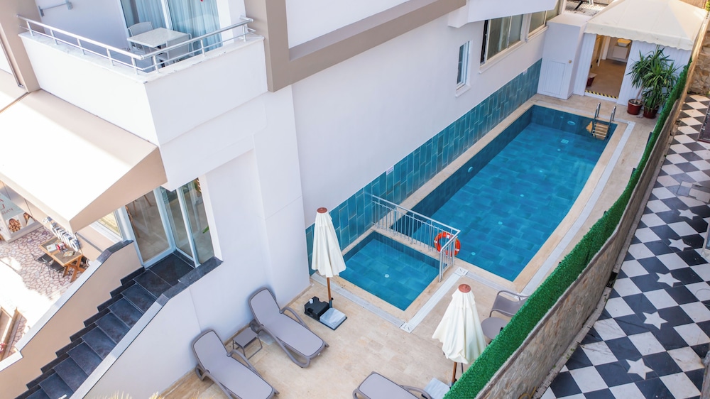 Heritage by Cimen Hotel — Swimming pool in Alanya