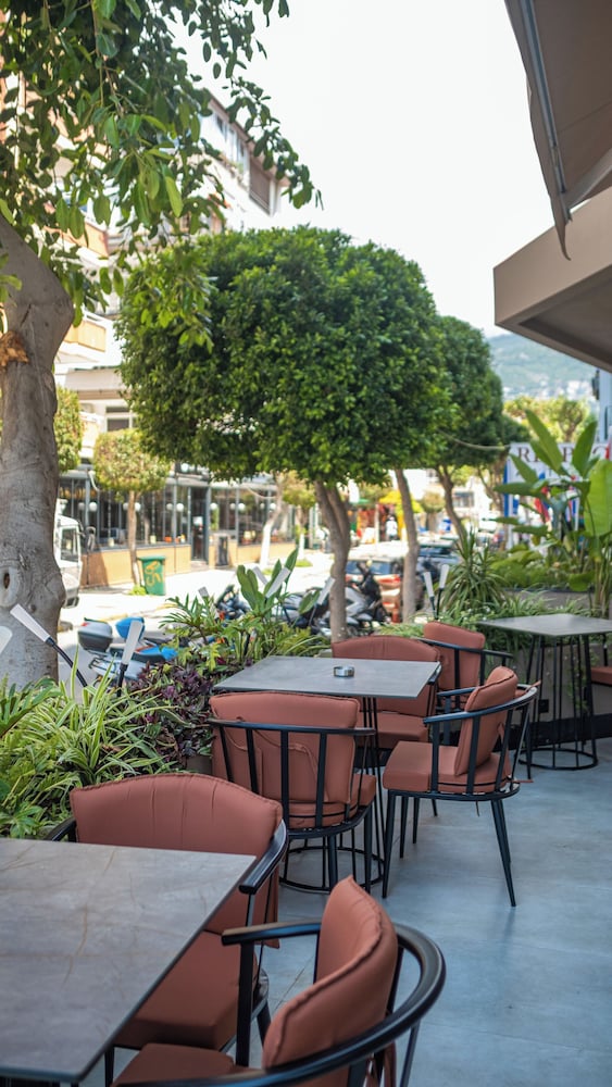 Heritage by Cimen Hotel — Restaurant & bars in Alanya
