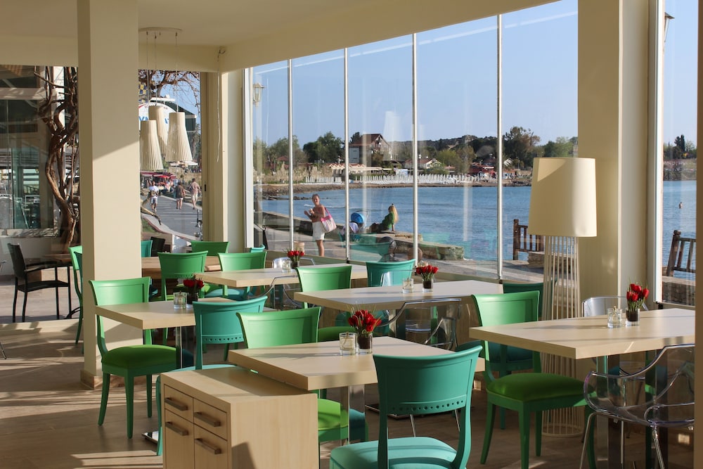Sunprime Dogan Side Beach - Adults Only — Restaurant & bars in Side