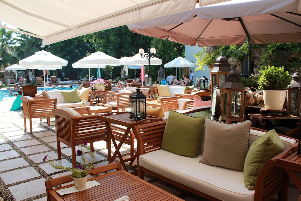 Sunprime Dogan Side Beach - Adults Only — Restaurant & bars in Side