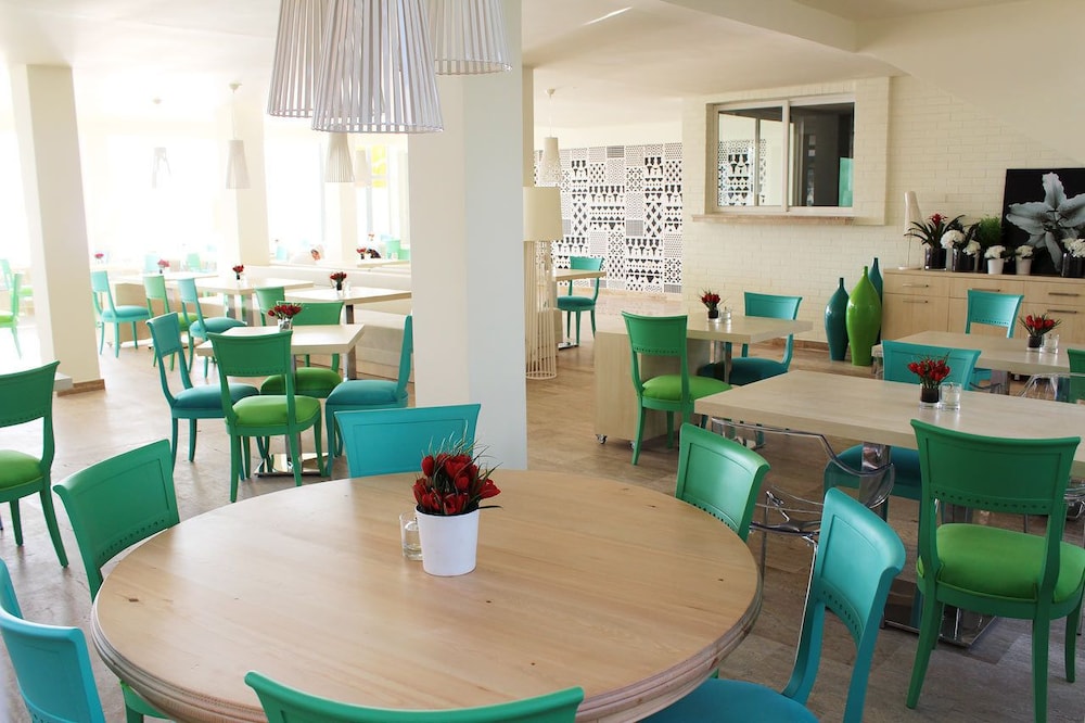 Sunprime Dogan Side Beach - Adults Only — Restaurant & bars in Side