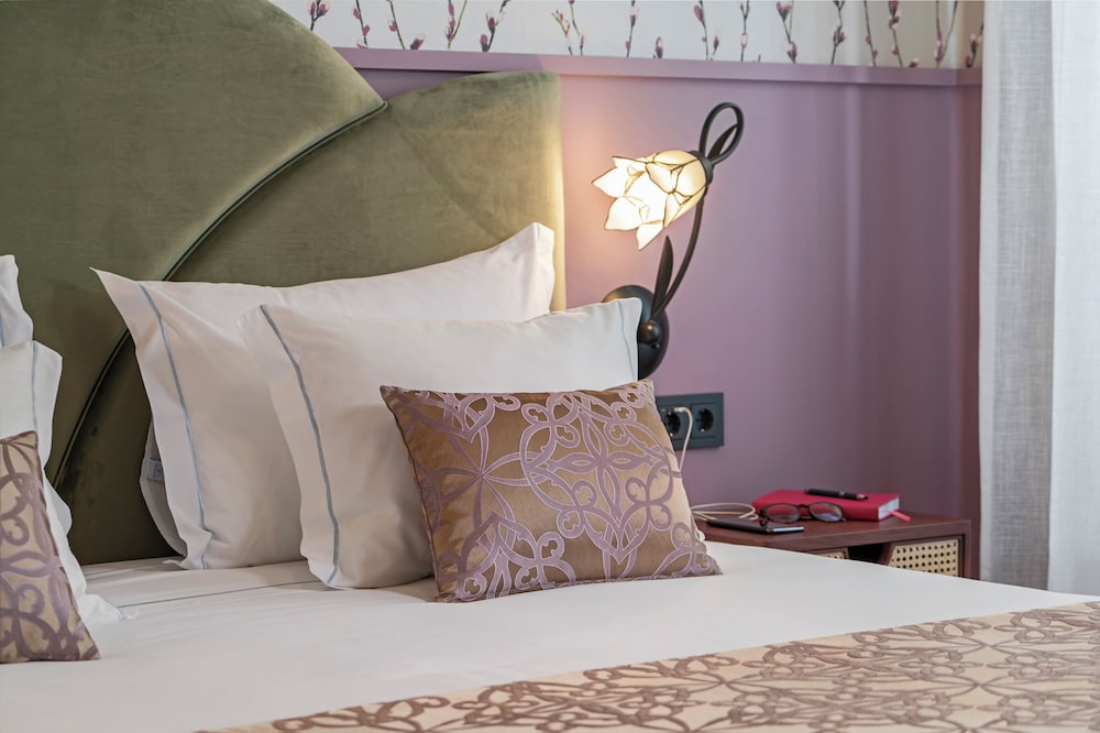 Madeira Gems — Hotel rooms in Funchal, Madeira