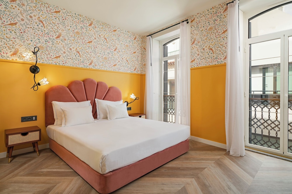 Madeira Gems — Hotel rooms in Funchal, Madeira