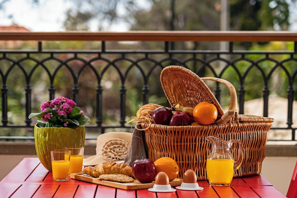 Madeira Gems — Restaurant & bars in Funchal, Madeira