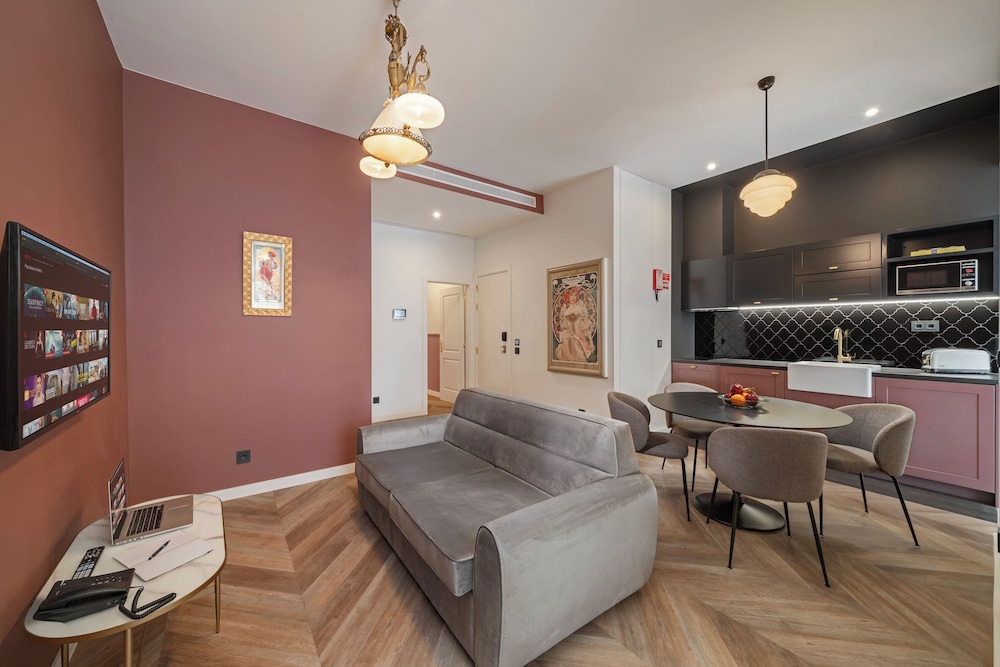 Madeira Gems — Hotel rooms in Funchal, Madeira