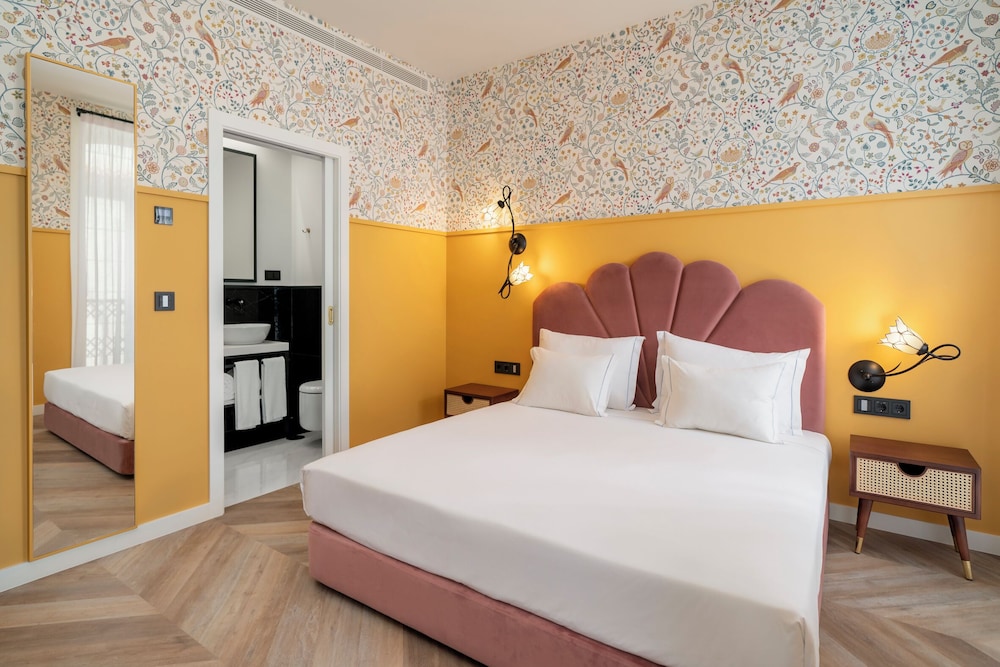 Madeira Gems — Hotel rooms in Funchal, Madeira
