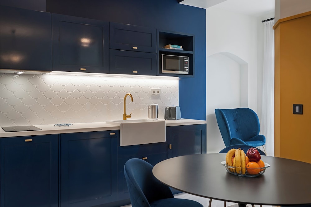 Madeira Gems — Hotel rooms in Funchal, Madeira