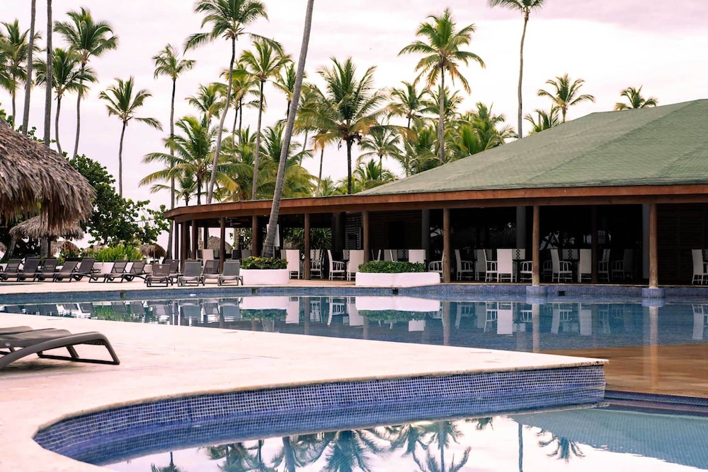 Grand Sirenis Punta Cana Resort & Aquagames - All Inclusive — Swimming pool in Uvero Alto, La Altagracia