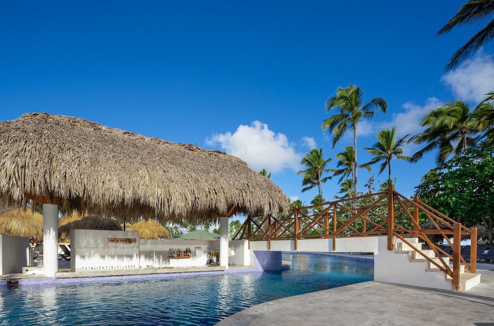 Grand Sirenis Punta Cana Resort & Aquagames - All Inclusive — Swimming pool in Uvero Alto, La Altagracia