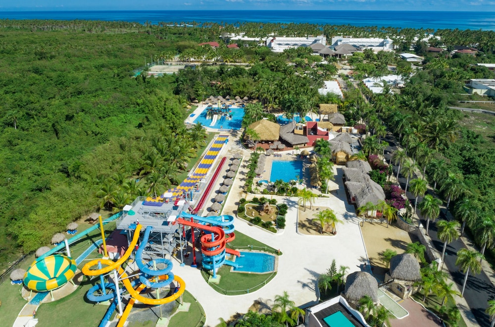 Grand Sirenis Punta Cana Resort & Aquagames - All Inclusive — Attractions for children in Uvero Alto, La Altagracia