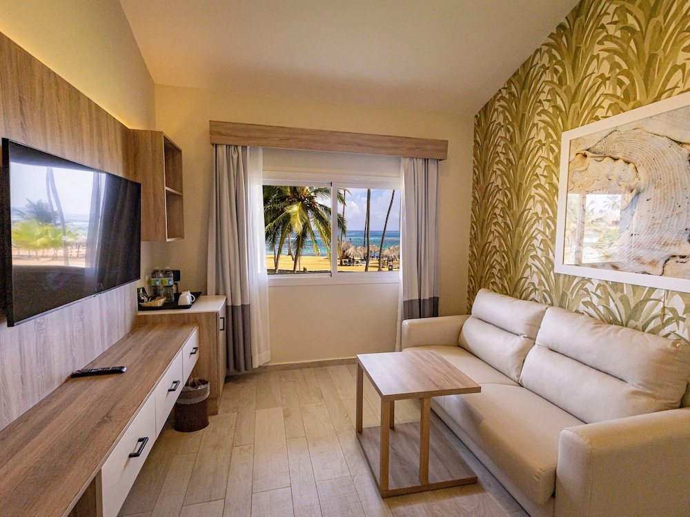 Grand Sirenis Punta Cana Resort & Aquagames - All Inclusive — Hotel rooms in Uvero Alto, La Altagracia