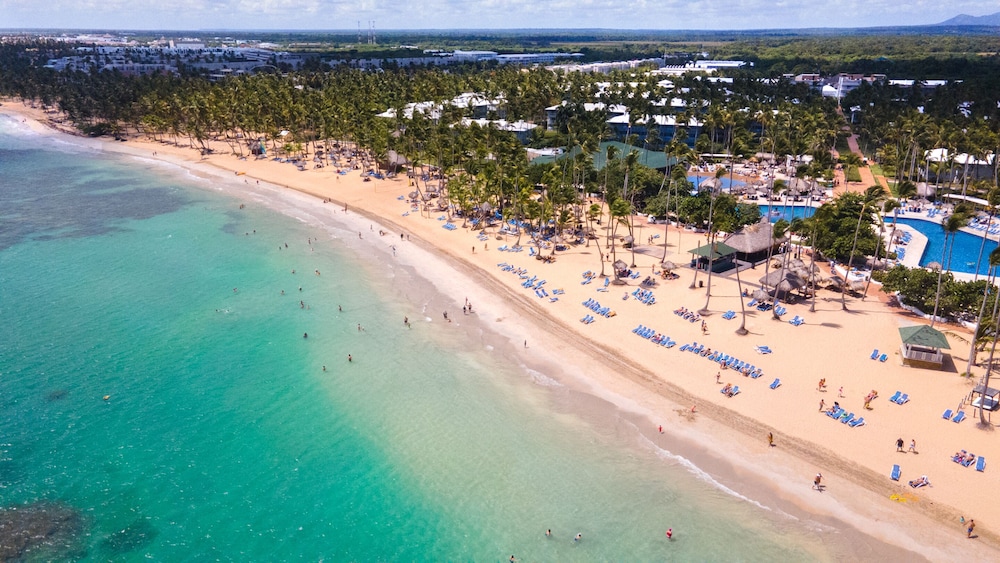 Grand Sirenis Punta Cana Resort & Aquagames - All Inclusive — Beach in Uvero Alto, La Altagracia