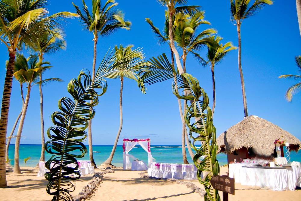 Grand Sirenis Punta Cana Resort & Aquagames - All Inclusive — Beach in Uvero Alto, La Altagracia