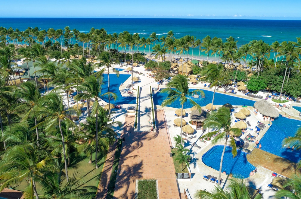 Grand Sirenis Punta Cana Resort & Aquagames - All Inclusive — Beach in Uvero Alto, La Altagracia