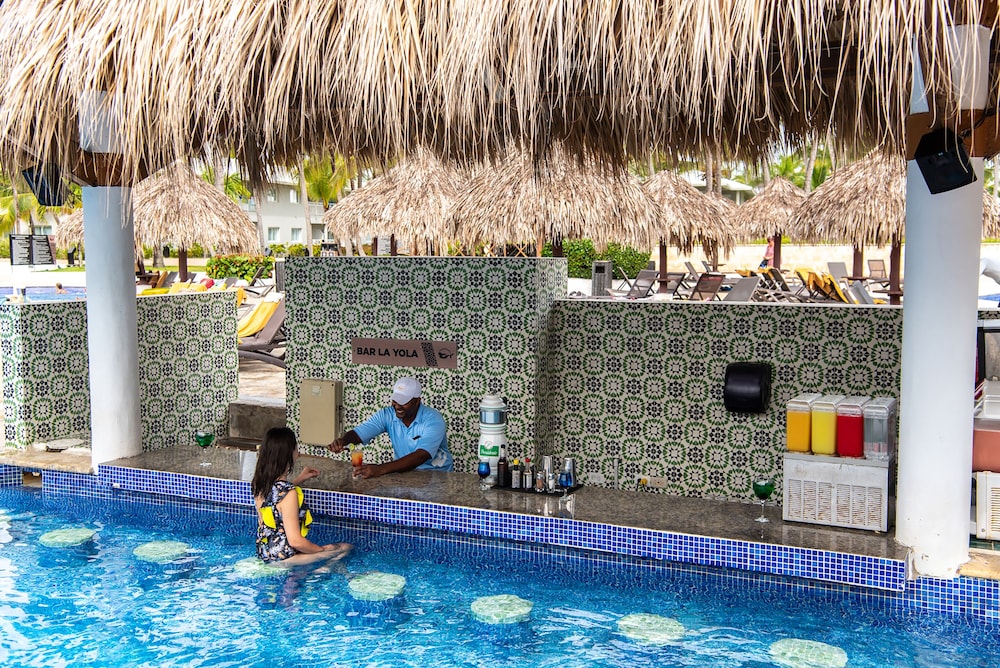 Grand Sirenis Punta Cana Resort & Aquagames - All Inclusive — Swimming pool in Uvero Alto, La Altagracia