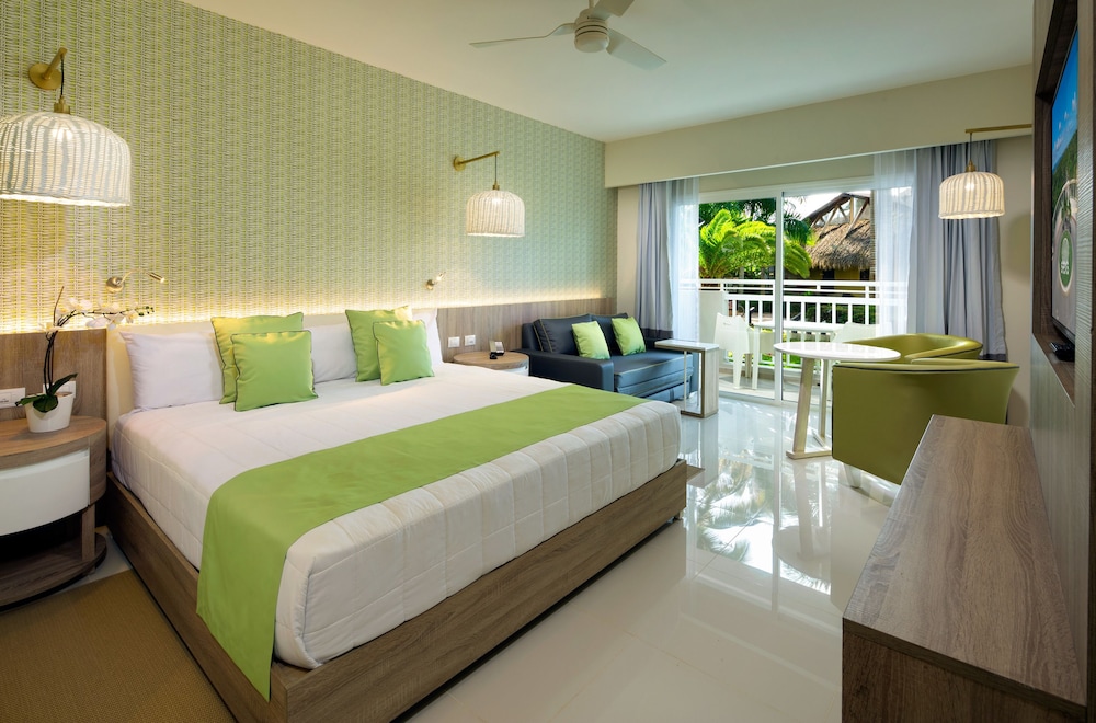 Grand Sirenis Punta Cana Resort & Aquagames - All Inclusive — Hotel rooms in Uvero Alto, La Altagracia