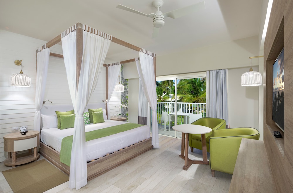 Grand Sirenis Punta Cana Resort & Aquagames - All Inclusive — Hotel rooms in Uvero Alto, La Altagracia