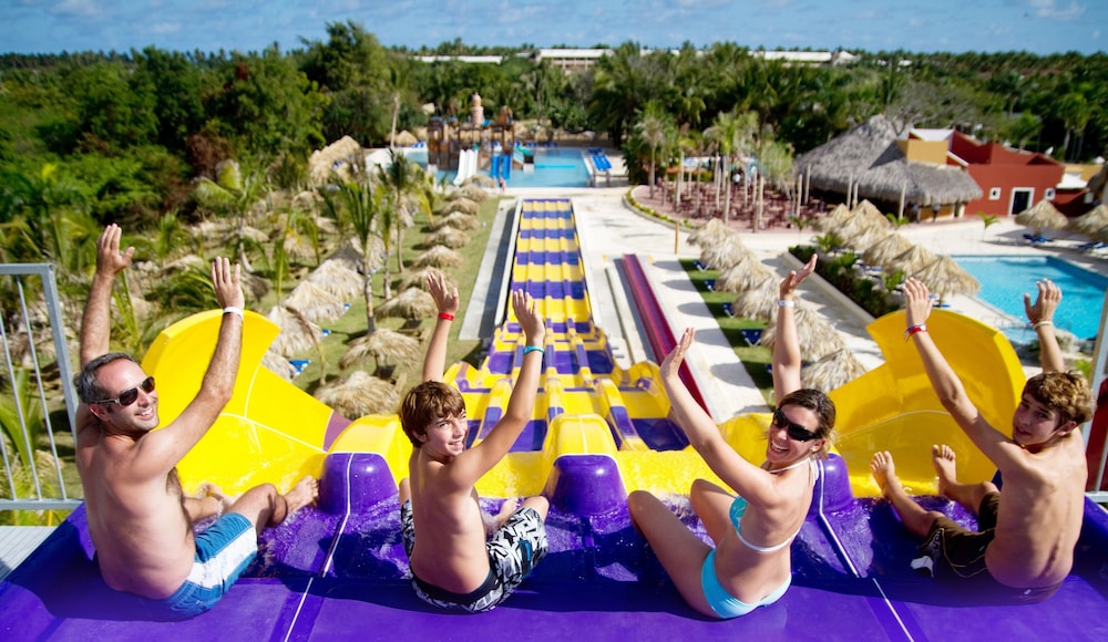 Grand Sirenis Punta Cana Resort & Aquagames - All Inclusive — Swimming pool in Uvero Alto, La Altagracia