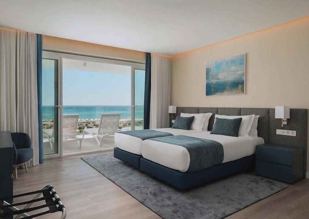 Dom Pedro Residences — Hotel rooms in Quarteira, Faro