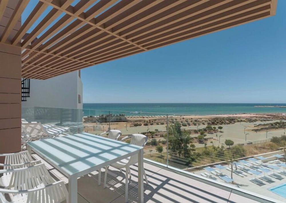 Dom Pedro Residences — Beach in Quarteira, Faro
