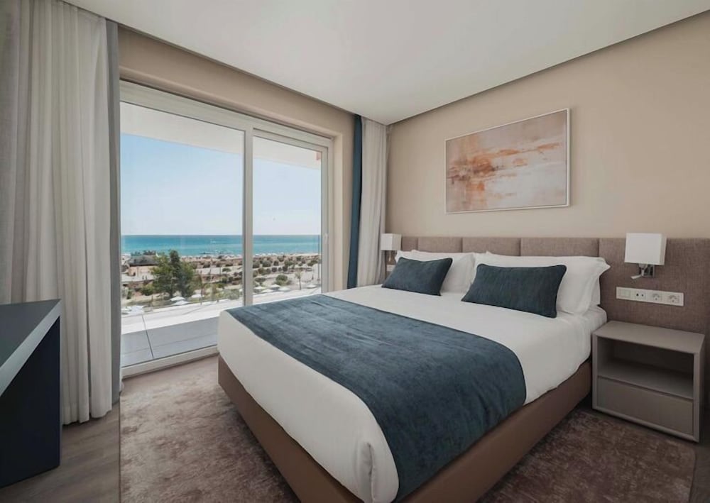 Dom Pedro Residences — Hotel rooms in Quarteira, Faro