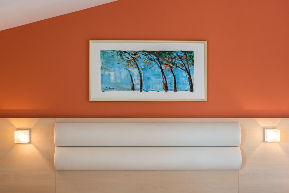 Hotel Maritimo — Hotel rooms in Makarska, Split-Dalmatia