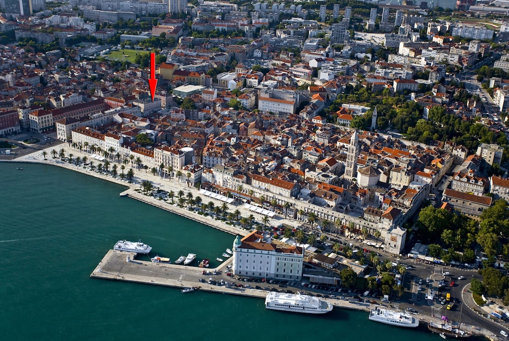 Marmontova Luxury Rooms — Main photo in Split, Split-Dalmatia