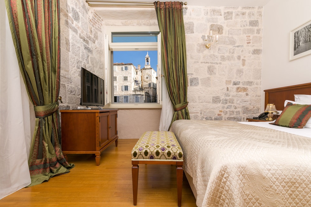Judita Palace Heritage Hotel — Hotel rooms in Split, Split-Dalmatia