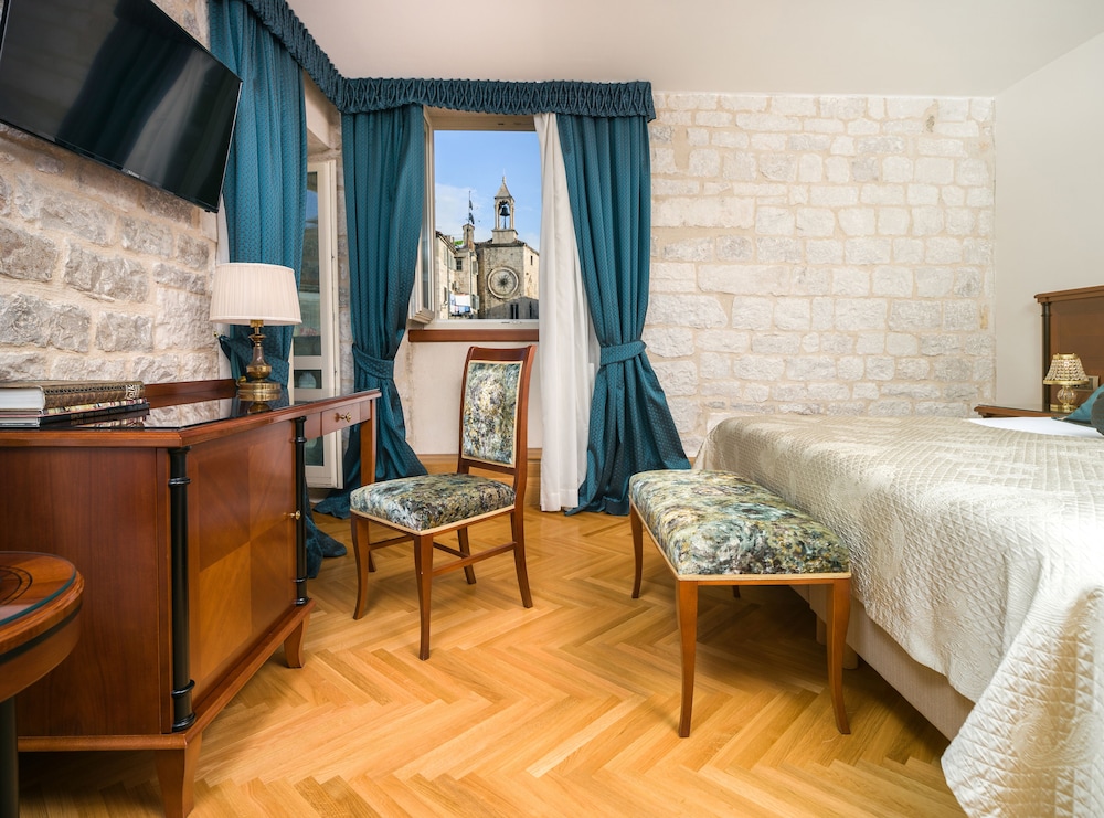 Judita Palace Heritage Hotel — Hotel rooms in Split, Split-Dalmatia