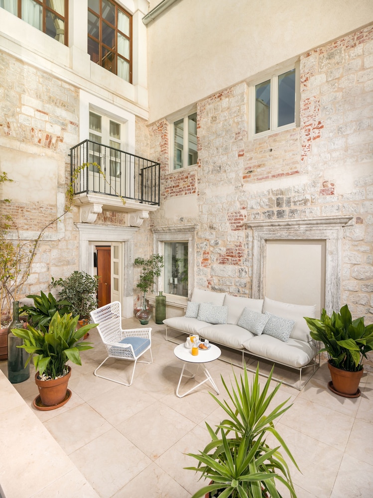 Judita Palace Heritage Hotel — Hotel building in Split, Split-Dalmatia