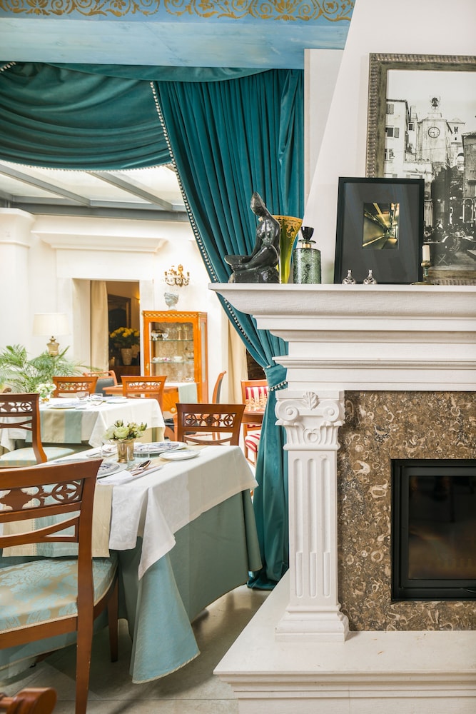 Judita Palace Heritage Hotel — Restaurant & bars in Split, Split-Dalmatia
