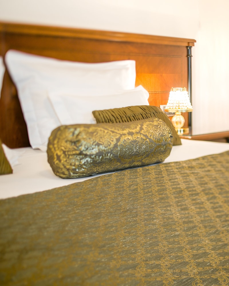 Judita Palace Heritage Hotel — Hotel rooms in Split, Split-Dalmatia