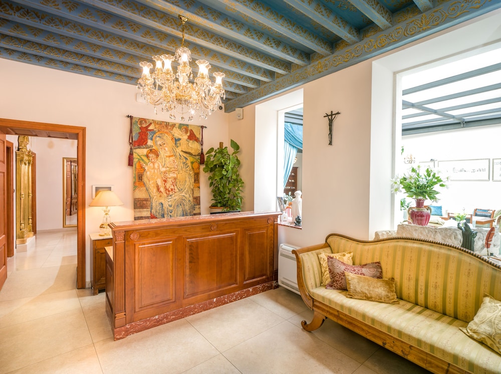 Judita Palace Heritage Hotel — Hotel building in Split, Split-Dalmatia