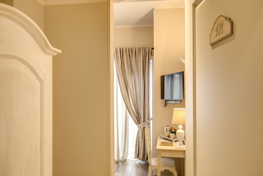 Casa Mia Vaticano Guest House — Hotel rooms in Rome, Lazio