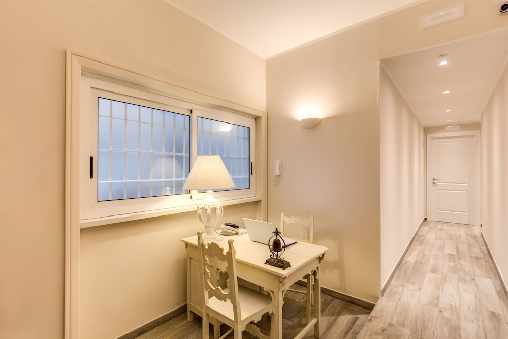 Casa Tua Vaticano Guest House — Hotel rooms in Rome, Lazio
