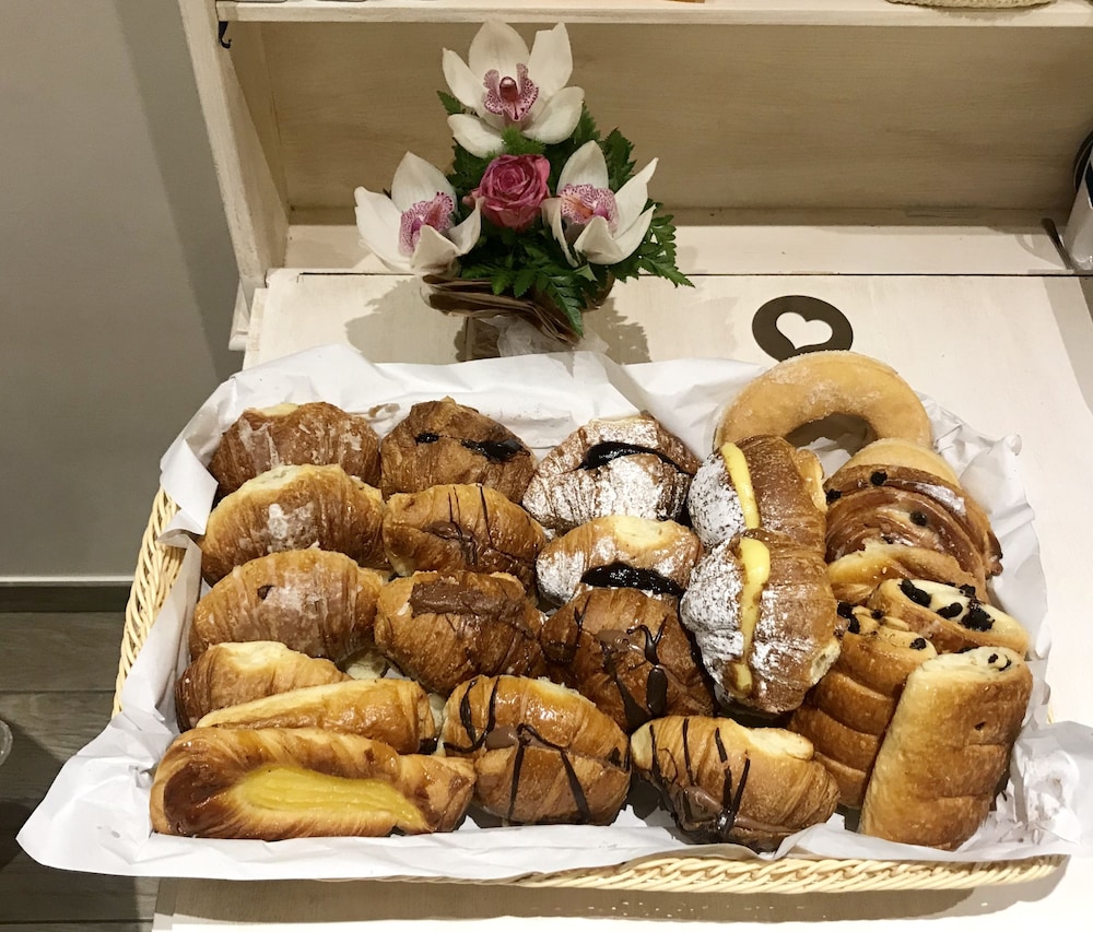 Casa Tua Vaticano Guest House — Restaurant & bars in Rome, Lazio