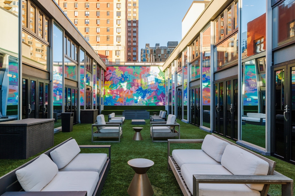 Hudson Yards Hotel — Hotel building in New York City, New York State