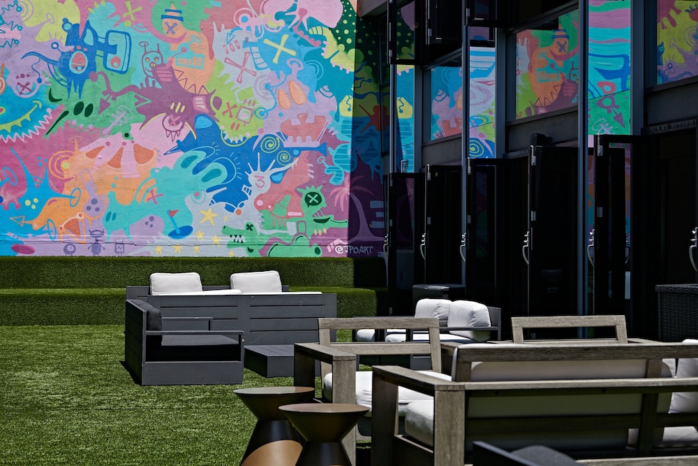 Hudson Yards Hotel — Restaurant & bars in New York City, New York State